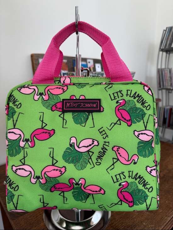 Betsey Johnson Handbags - 5/$20 Betsey Johnson “Let’s Flamingo” insulated lunch tote, GUC
